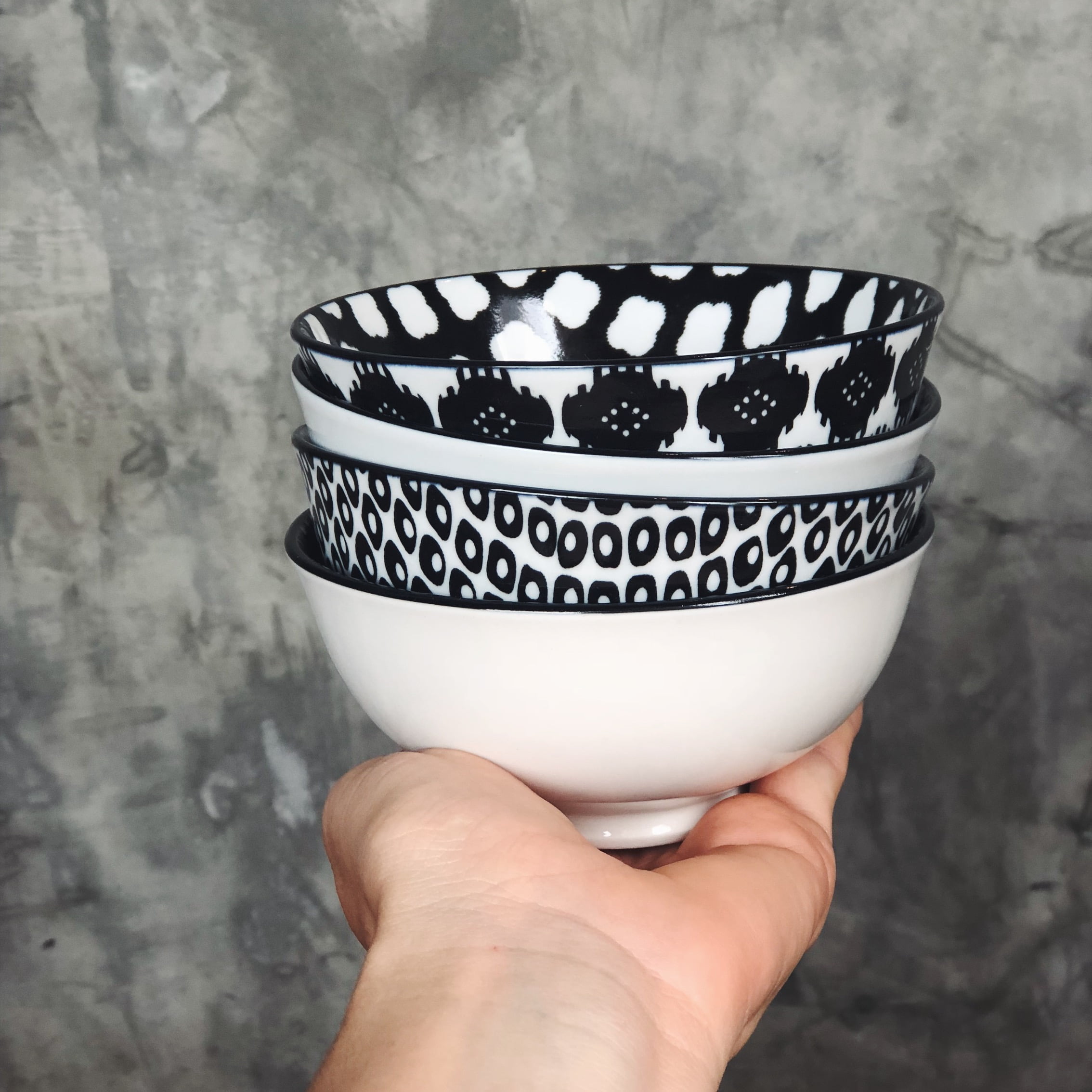 bowl preto e branco