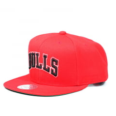 Bone Chicago Bulls Mitchell and Ness snapback vermelho letters Bone Chicago Bulls Mitchell and Ness snapback vermelho letters