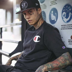 Camiseta Champion logo C silk preto Camiseta Champion logo C silk preto